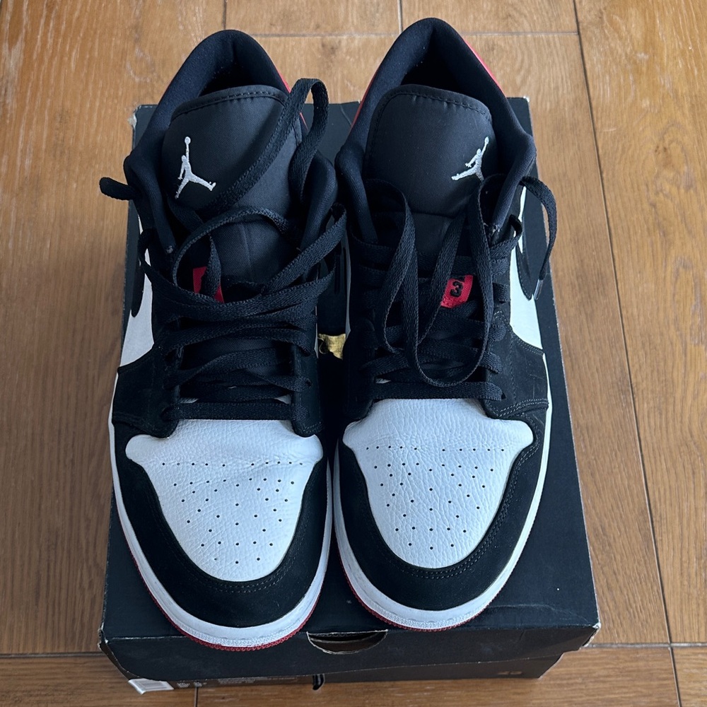 Jordan Air 1 Low White Black Gym Red